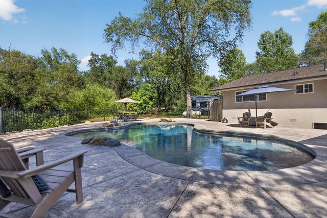 6417 Colwell Rd, Penryn, CA 95663