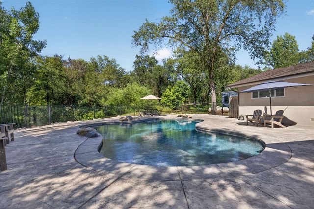 6417 Colwell Rd, Penryn, CA 95663