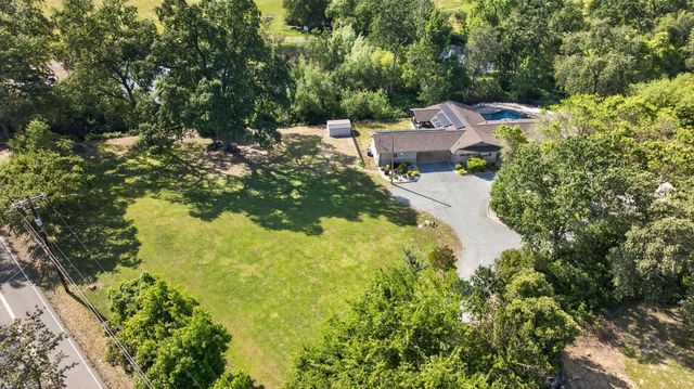 6417 Colwell Rd, Penryn, CA 95663