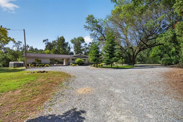 6417 Colwell Rd, Penryn, CA 95663