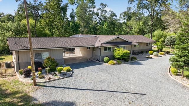 6417 Colwell Rd, Penryn, CA 95663