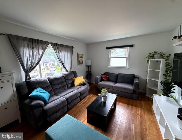 1414 D ST, Woodbridge, VA 22191