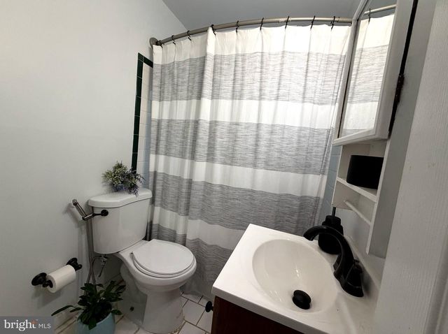 1414 D ST, Woodbridge, VA 22191