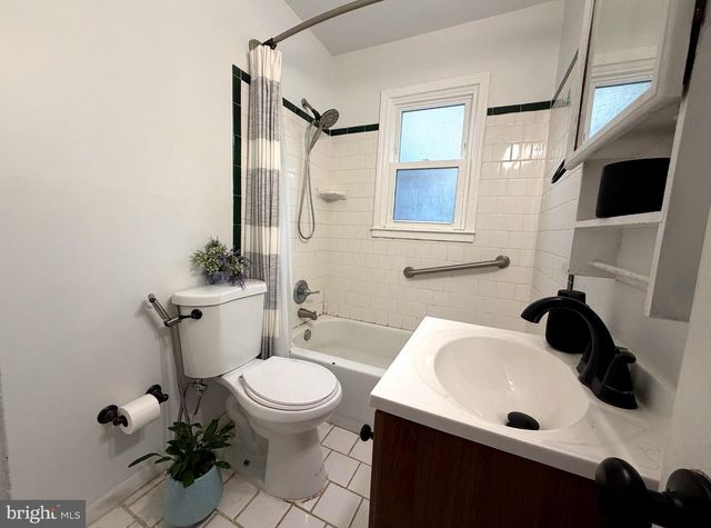 1414 D ST, Woodbridge, VA 22191