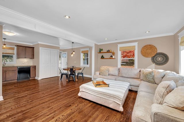 9600 S 51st Avenue, Oak Lawn, IL 60453