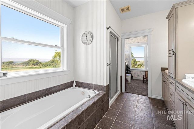 20169 Hoskins Rd, Caldwell, ID 83607