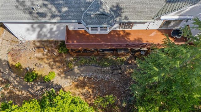 132 Picadilly Ln, Grass Valley, CA 95949