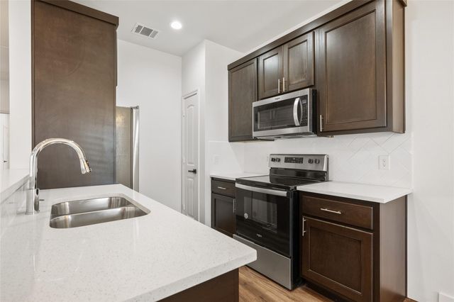 15407 Armstrong Ave, Austin, TX 78724
