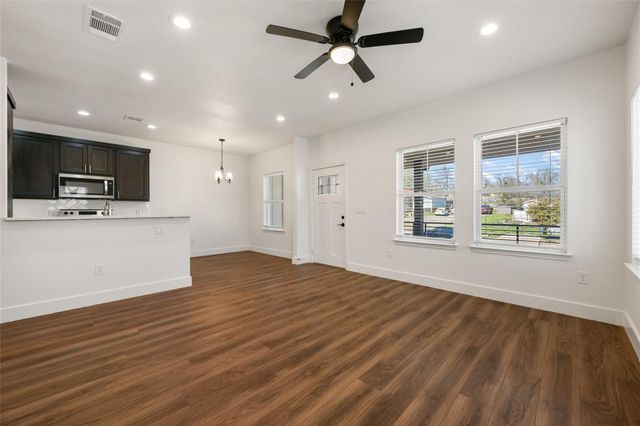 15407 Armstrong Ave, Austin, TX 78724