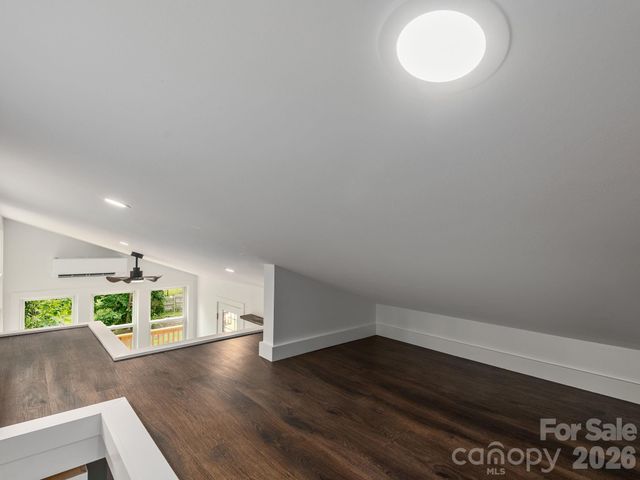 30 Pine Road, Asheville, NC 28805