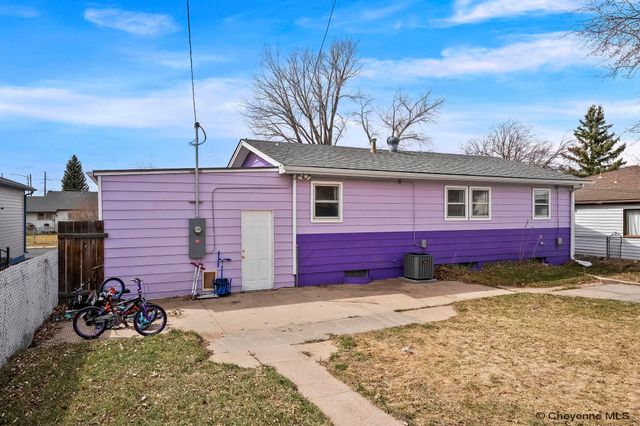 147 AHRENS AVE, Cheyenne, WY 82007