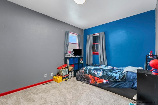 147 AHRENS AVE, Cheyenne, WY 82007