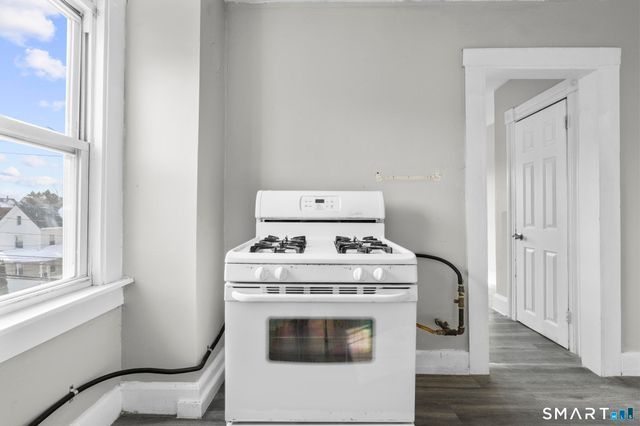 313 High Street 3S, New Britain, CT 06051