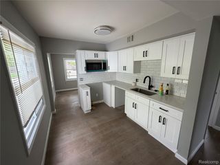 21631 Colgate Street, Farmington Hills, MI 48336