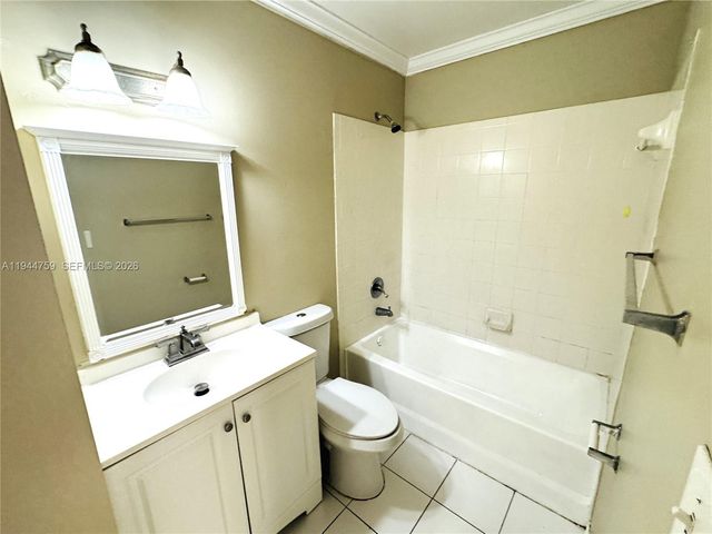 1141 Lake Victoria Dr E, West Palm Beach, FL 33411