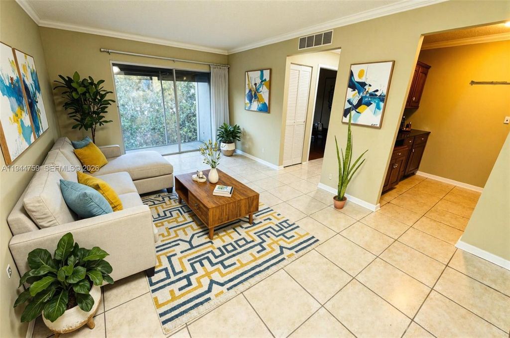 1141 Lake Victoria Dr E, West Palm Beach, FL 33411