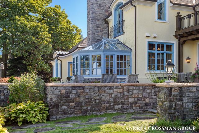 1933 South Shore Drive, Holland, MI 49423