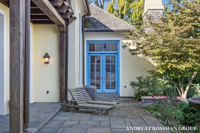 1933 South Shore Drive, Holland, MI 49423