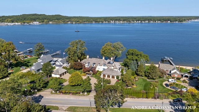 1933 South Shore Drive, Holland, MI 49423