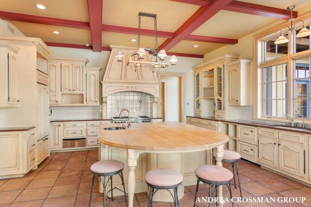 1933 South Shore Drive, Holland, MI 49423