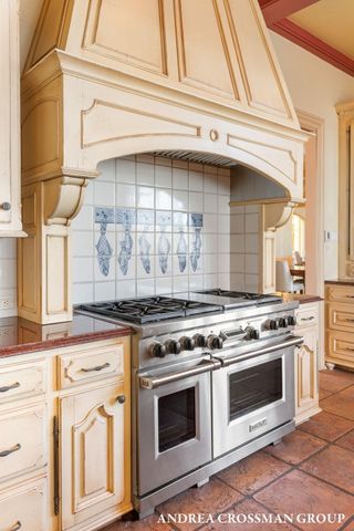 1933 South Shore Drive, Holland, MI 49423