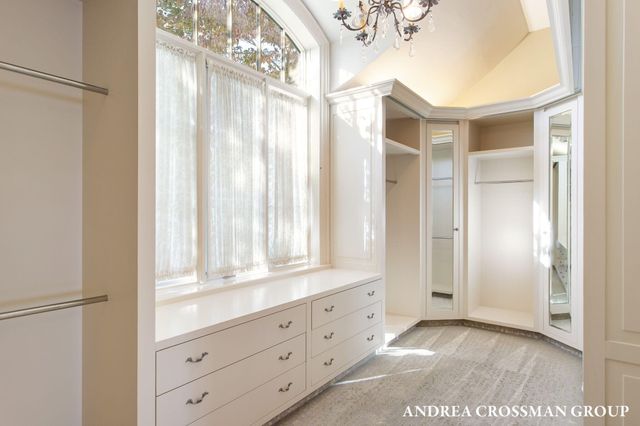 1933 South Shore Drive, Holland, MI 49423