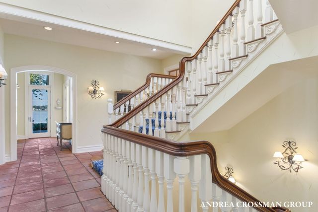 1933 South Shore Drive, Holland, MI 49423