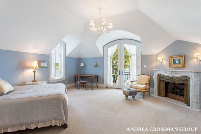 1933 South Shore Drive, Holland, MI 49423