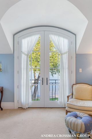 1933 South Shore Drive, Holland, MI 49423