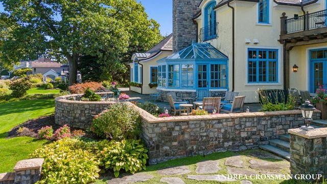 1933 South Shore Drive, Holland, MI 49423