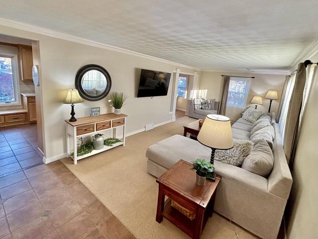 1935 Cliffview COURT, Oshkosh, WI 54901