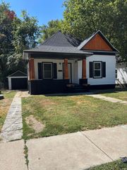 1046 West Madison Street, Springfield, MO 65806