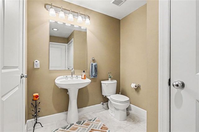 2626 Peachtree Road NW 205, Atlanta, GA 30305