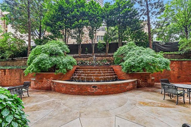 2626 Peachtree Road NW 205, Atlanta, GA 30305