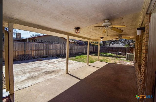 1101 Rhonda Lee Street, Copperas Cove, TX 76522