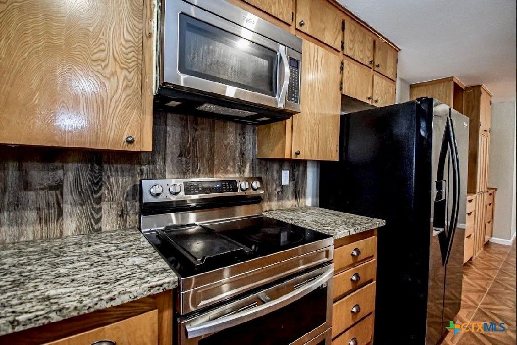 Image 7 of property listing at 1101 Rhonda Lee Street, Copperas Cove, TX 76522