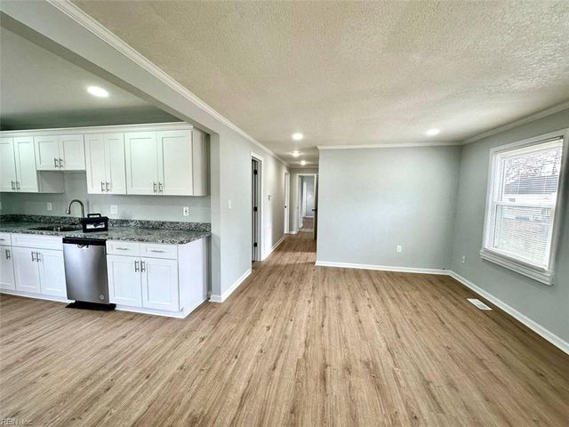 2610 Omar ST, Chesapeake, VA 23324