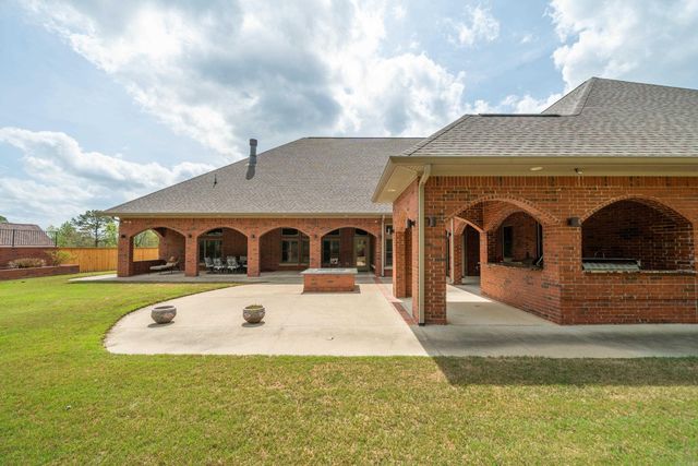 201 Dellmere Drive, Hot Springs, AR 71913