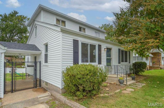 2320 Meadow Drive, Belleville, IL 62226
