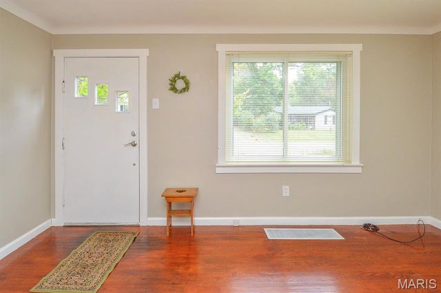 2320 Meadow Drive, Belleville, IL 62226