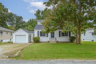 2320 Meadow Drive, Belleville, IL 62226