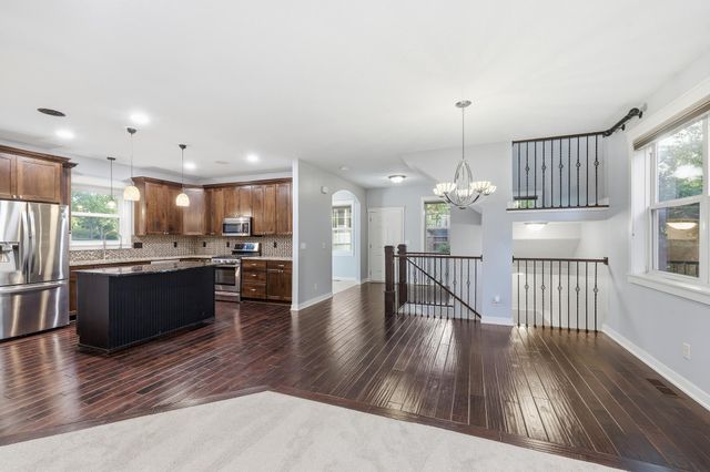 2019 Louisiana Avenue S, Saint Louis Park, MN 55426