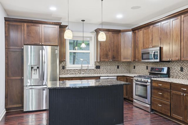 2019 Louisiana Avenue S, Saint Louis Park, MN 55426
