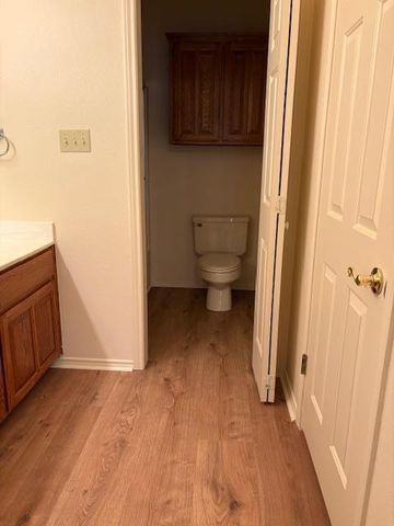 411 Fitch, Kerrville, TX 78028