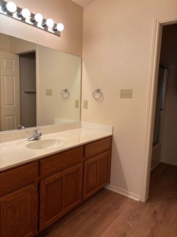 411 Fitch, Kerrville, TX 78028
