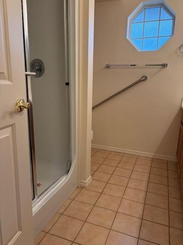 411 Fitch, Kerrville, TX 78028
