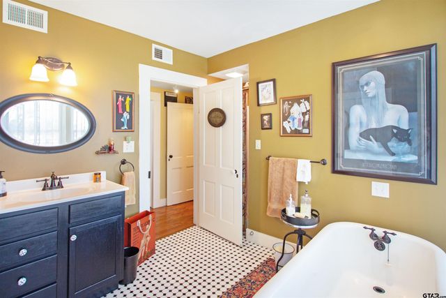 17991 FM 346 E, Troup, TX 75789