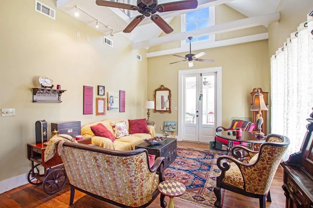 17991 FM 346 E, Troup, TX 75789