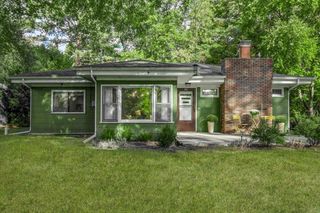 310 W Detroit Street, New Buffalo, MI 49117