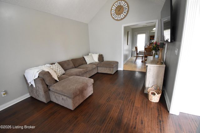 117 Azalea Ave, Bardstown, KY 40004